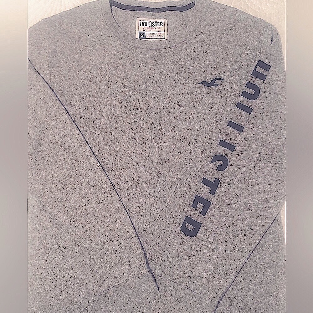 Hollister Long Sleeve Logo Sleeve Tee